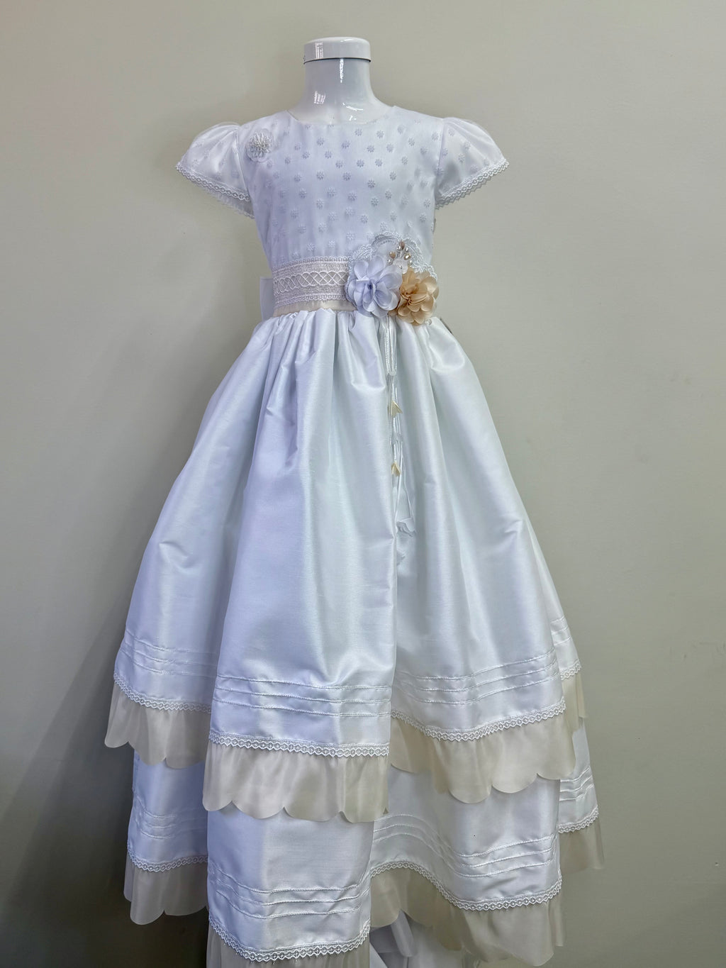 Ropon niña - Lucia