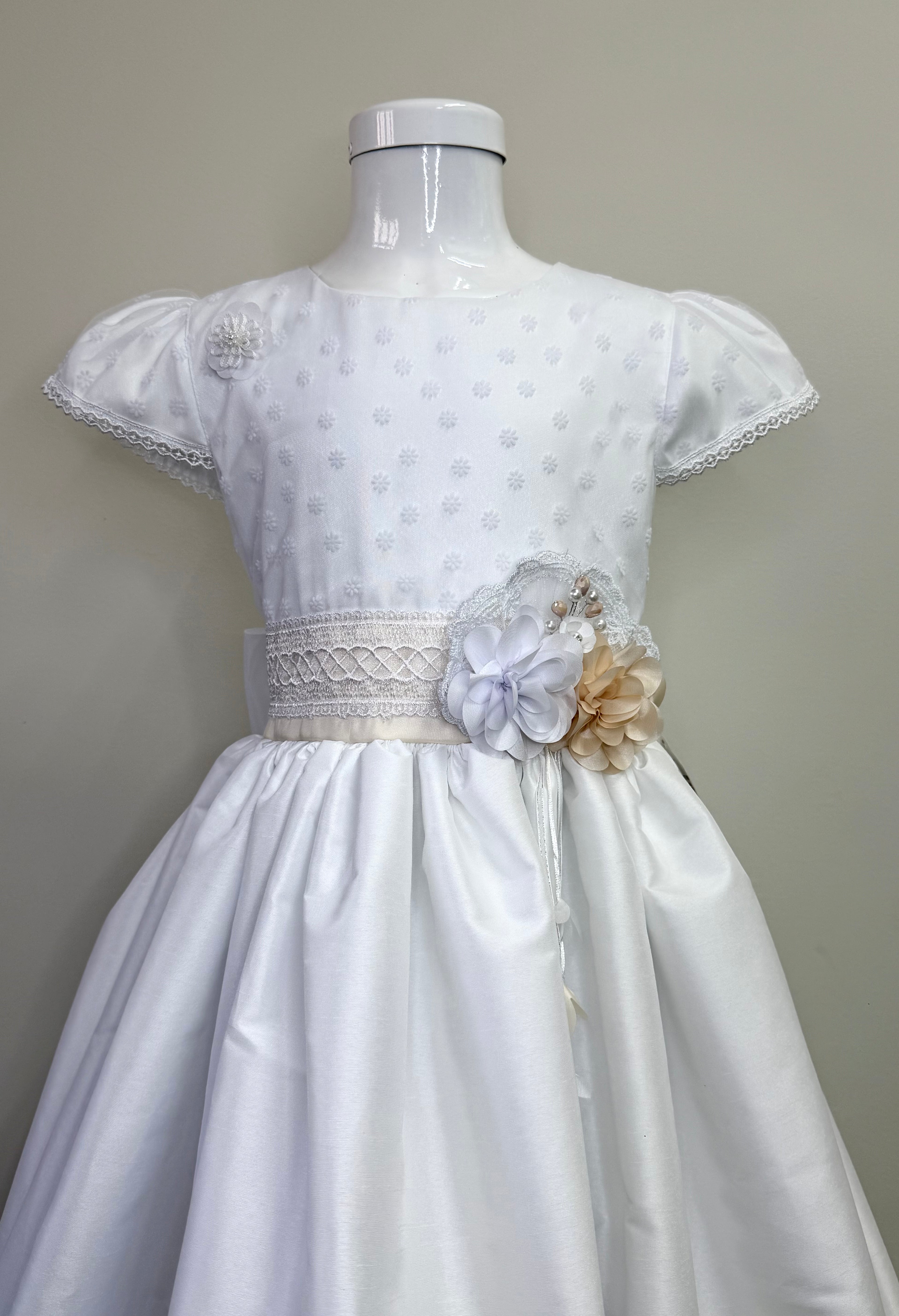 Ropon niña - Lucia